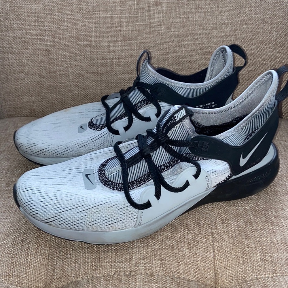 Women’s Nike Flex shoes.
